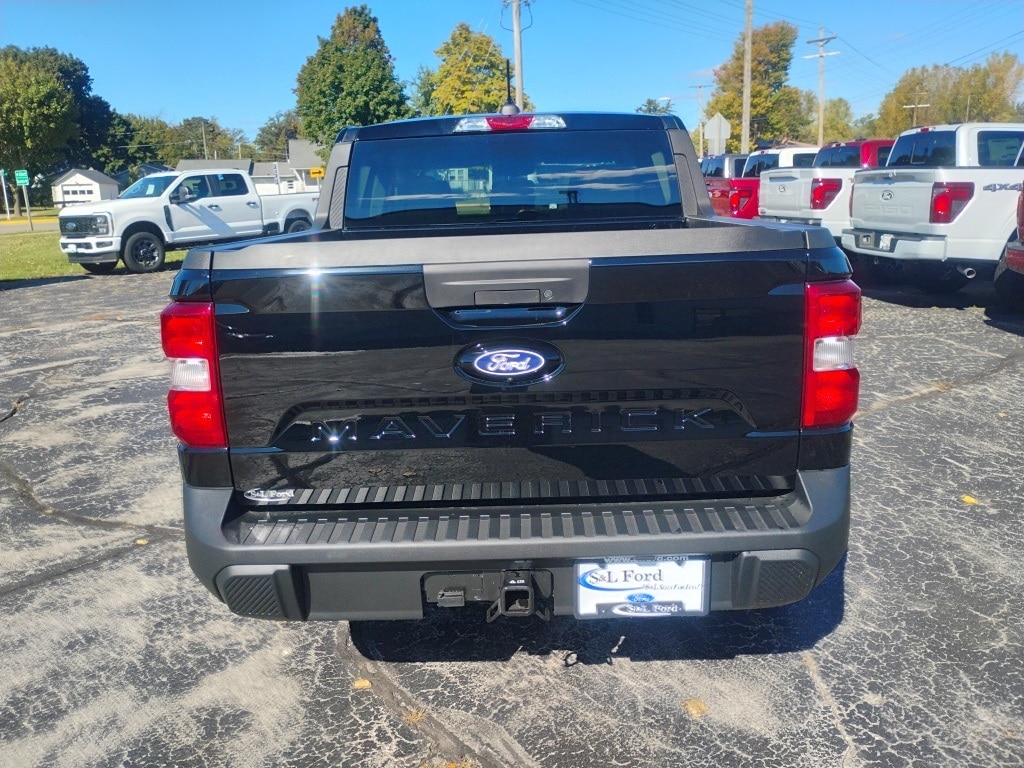 New 2025 Ford Maverick XL TRUCK
