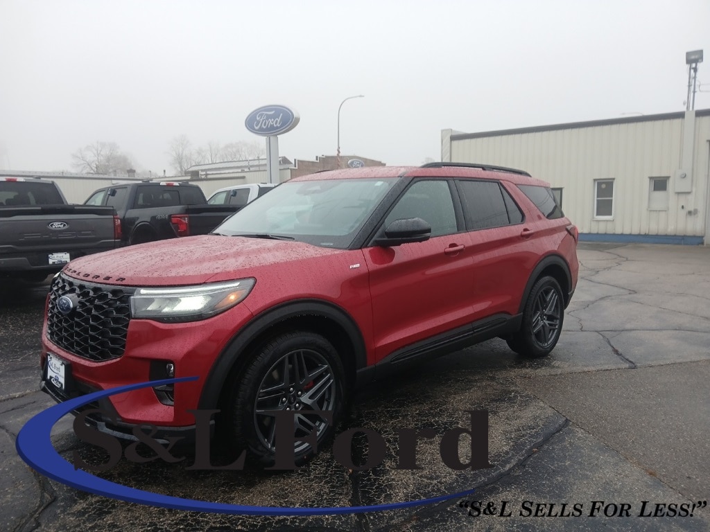 2026 Ford Explorer ST-LINE's photo
