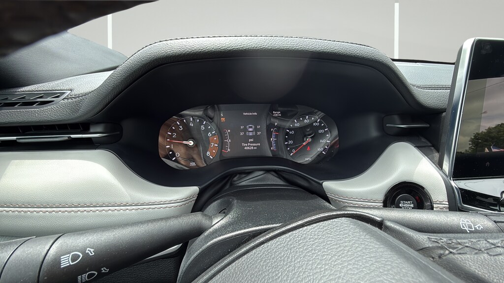 2025 Jeep Compass Limited - Photo 35