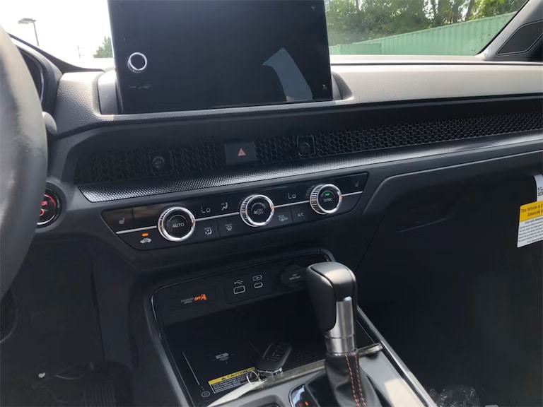 Honda CR-V Hybrid Sport-L Nine-Inch Infotainment Display and Center Console.