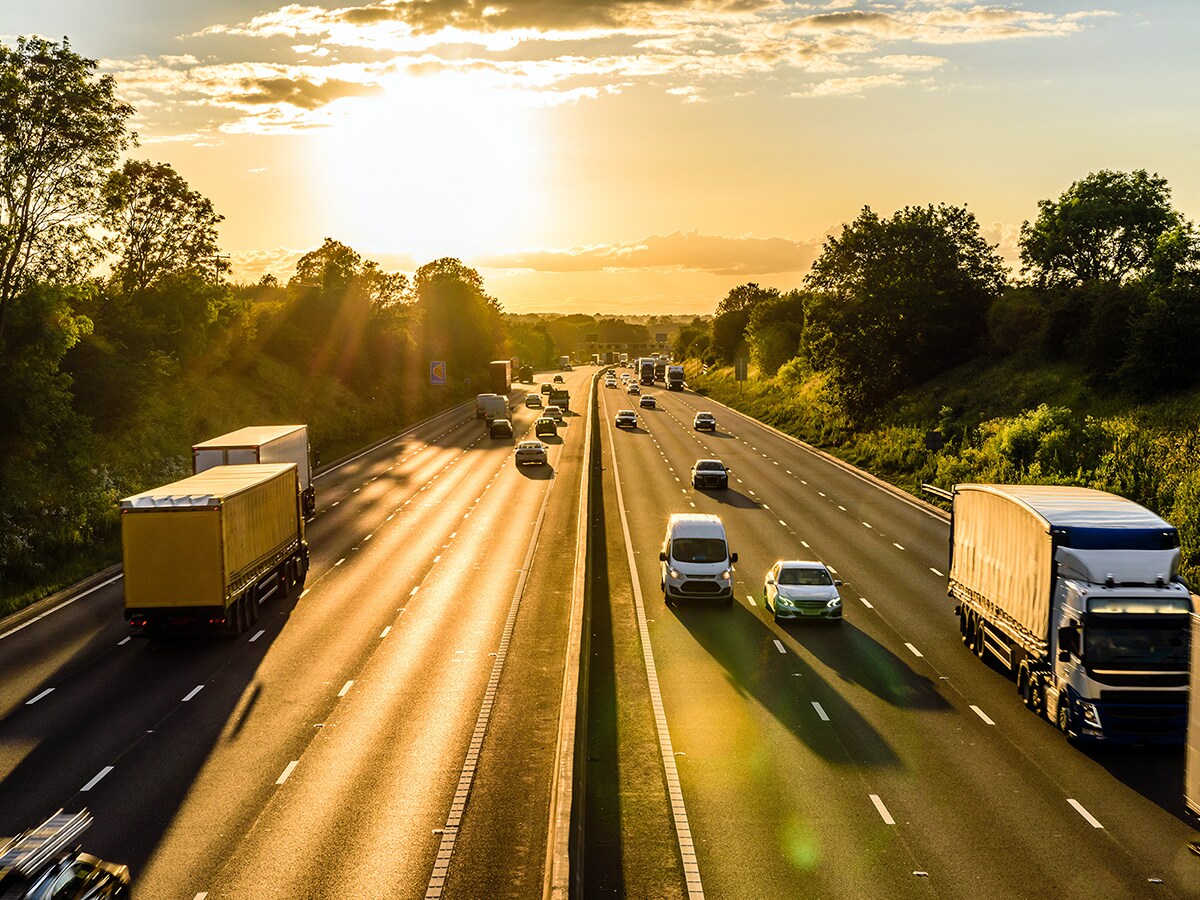 You're Being Tailgated. Here is What to Do. [4 Safety Tips]