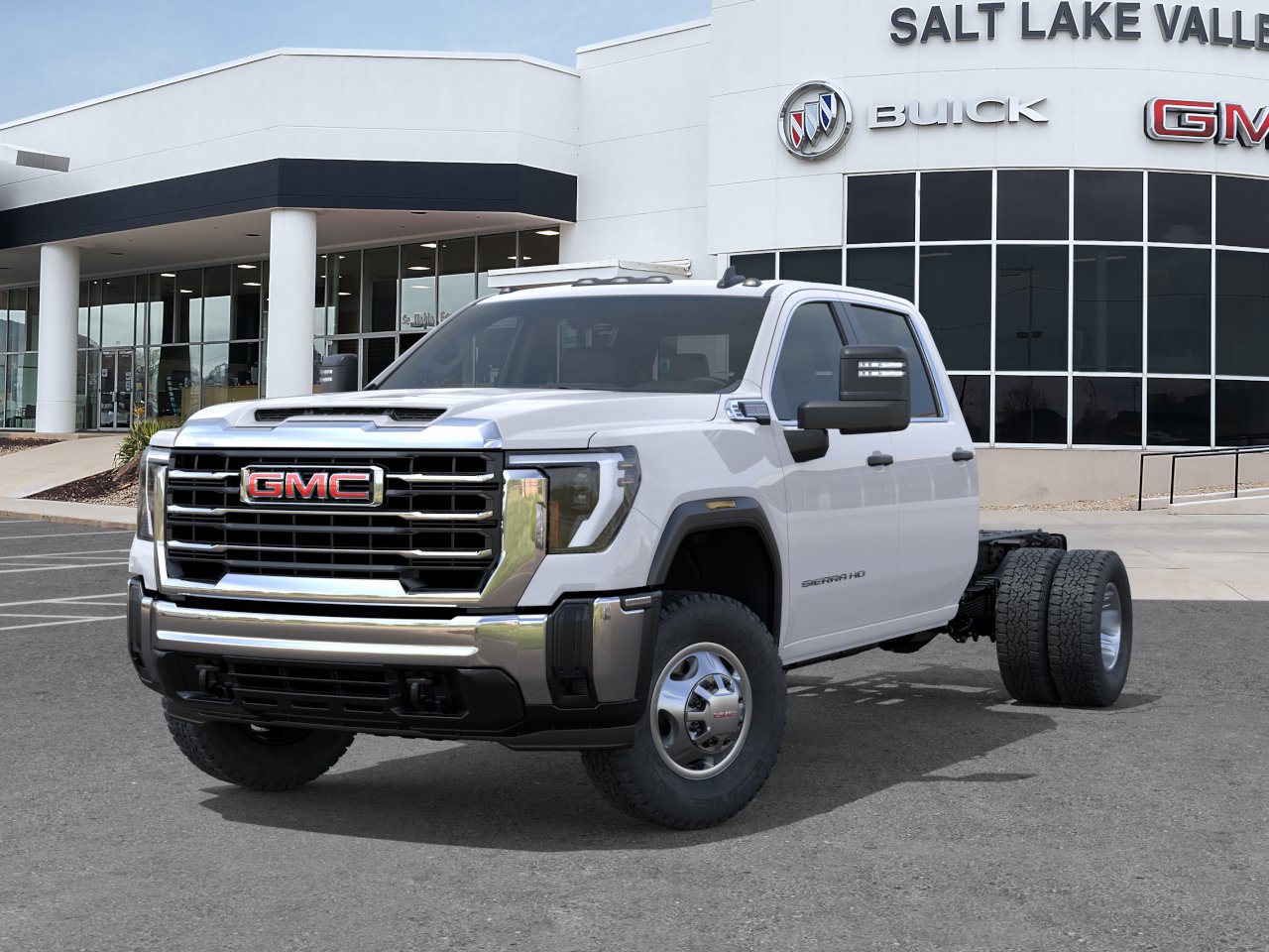 2026 GMC Sierra 3500 Chassis Cab Pro - Photo 30