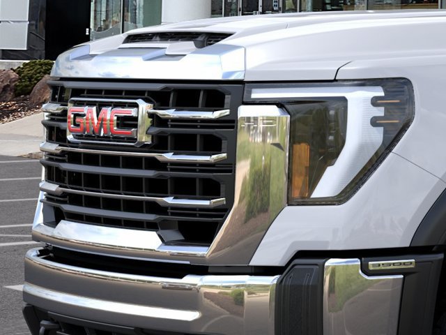 2026 GMC Sierra 3500 Chassis Cab Pro - Photo 13