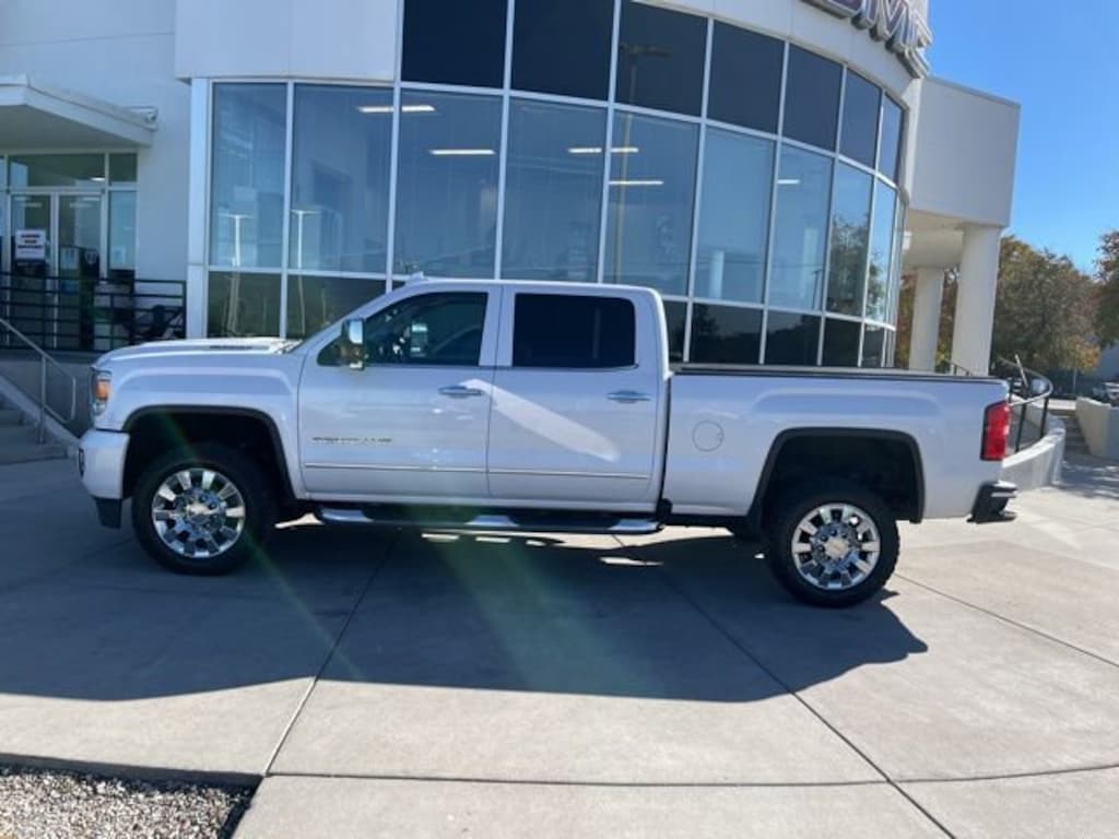 Used 2018 GMC Sierra 2500 HD Denali Truck