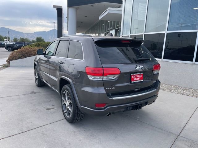 2018 Jeep Grand Cherokee Sterling Edition photo 2