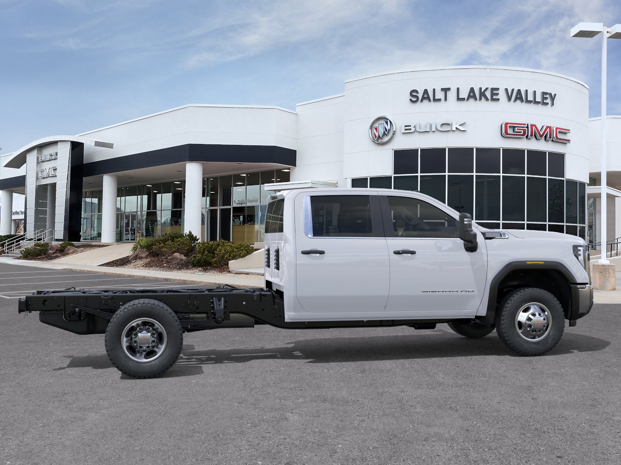2026 GMC Sierra 3500 Chassis Cab Pro - Photo 29