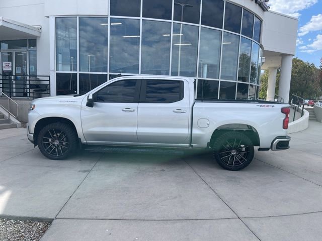 2021 Chevrolet Silverado 1500 LT photo 2