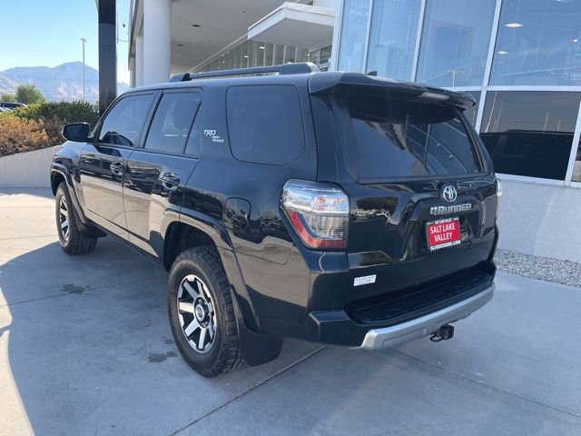 2019 Toyota 4Runner SR5 photo 3