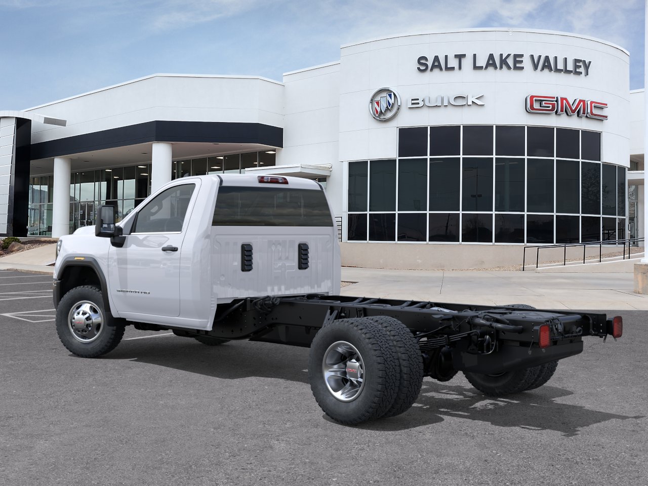 2026 GMC Sierra 3500 Chassis Cab Pro - Photo 27