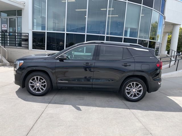 2023 Gmc Terrain SLT photo 3