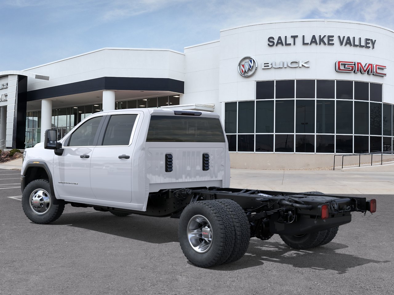 2026 GMC Sierra 3500 Chassis Cab Pro - Photo 27