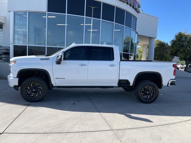 2022 Chevrolet Silverado 3500HD High Country photo 3