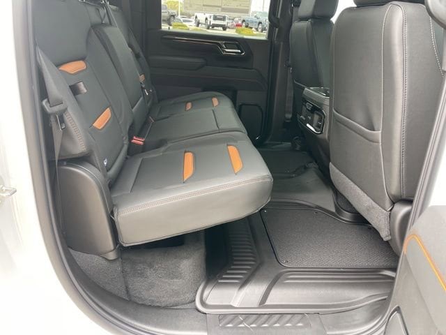 2026 GMC Sierra 2500HD AT4 - Photo 18