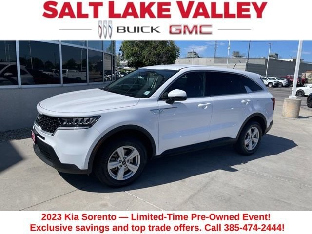 2023 Kia Sorento LX AT 4WD's photo
