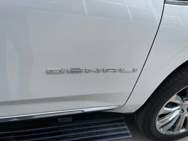 2022 GMC Yukon Denali - Photo 21