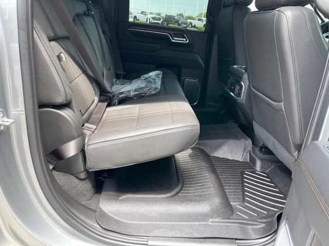 2024 Chevrolet Silverado 3500HD High Country - Photo 19