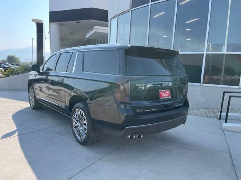 Used 2023 GMC Yukon XL Denali Ultimate SUV