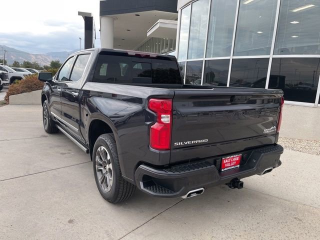 2022 Chevrolet Silverado 1500 High Country photo 3