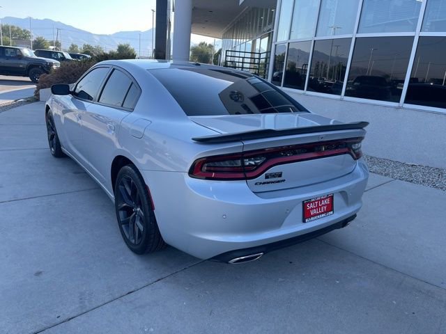 2021 Dodge Charger SXT photo 4