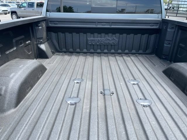 2024 Chevrolet Silverado 3500HD High Country - Photo 18