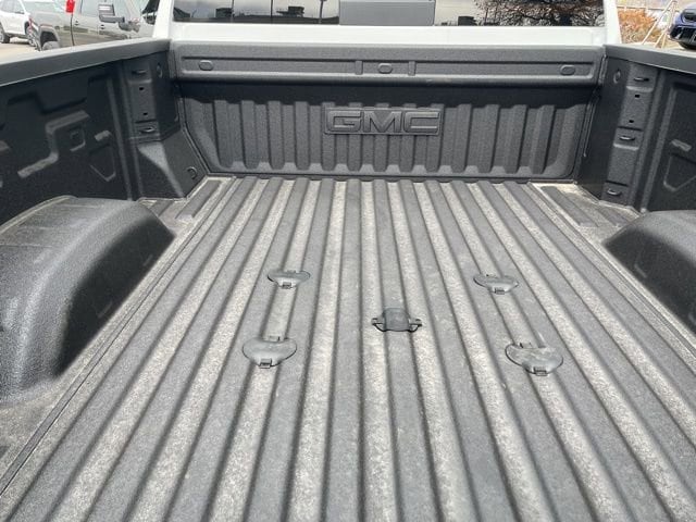 2026 GMC Sierra 2500HD AT4 - Photo 17