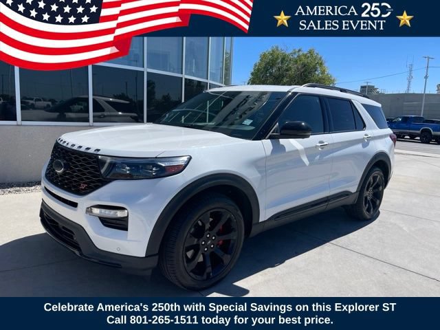 2022 Ford Explorer ST 4WD's photo