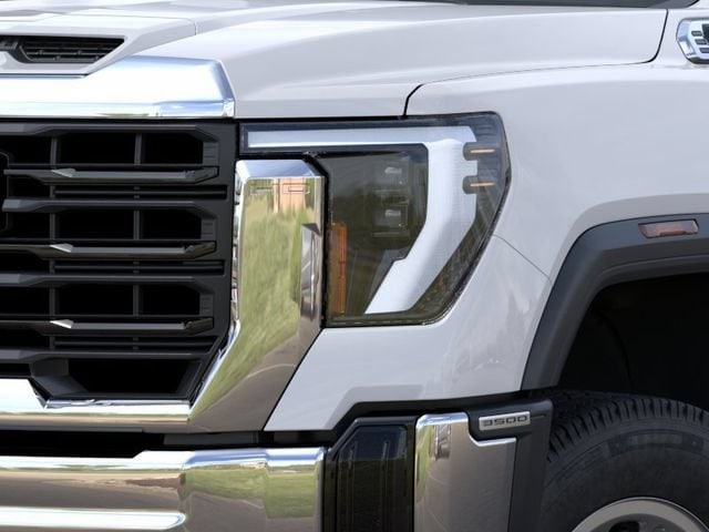 2026 GMC Sierra 3500HD Pro - Photo 10