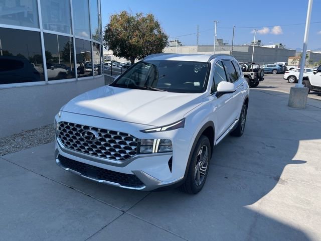 2022 Hyundai Santa Fe SEL photo 2