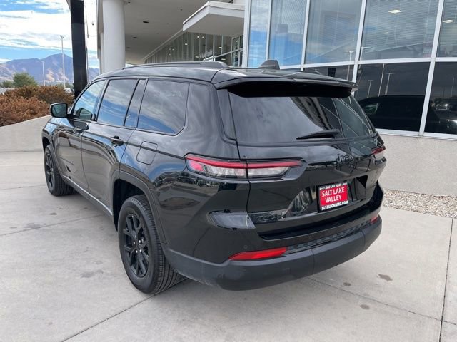 2024 Jeep Grand Cherokee Altitude photo 3