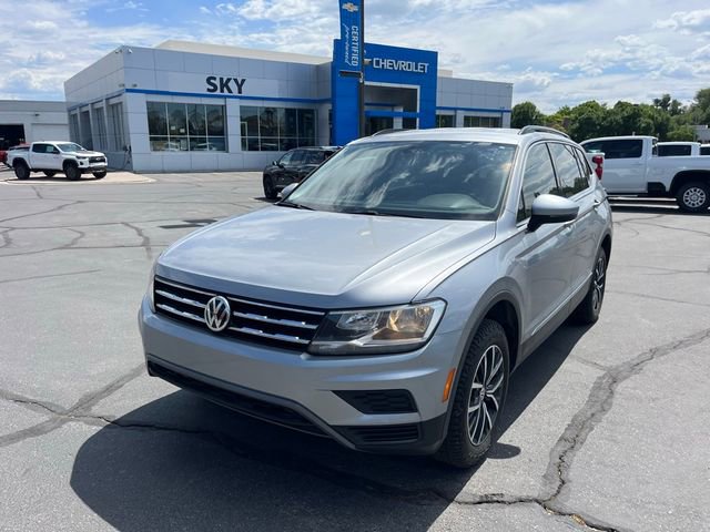 2020 Volkswagen Tiguan SE photo 2
