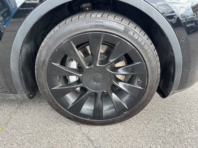 2021 Tesla Model Y Long Range - Photo 9
