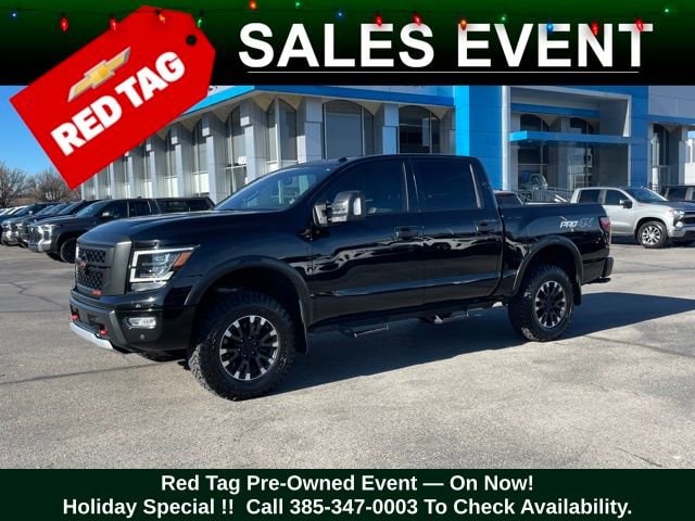 2021 Nissan Titan PRO-4X's photo