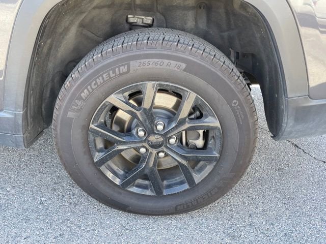2024 Jeep Grand Cherokee L Altitude - Photo 10