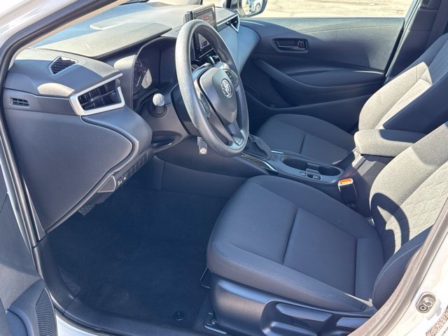 2025 Toyota Corolla LE - Photo 23