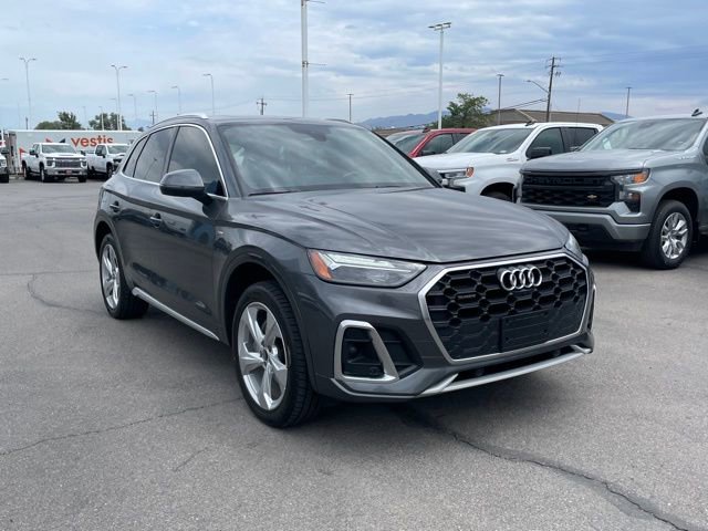 2022 Audi Q5 S line Premium Plus photo 3