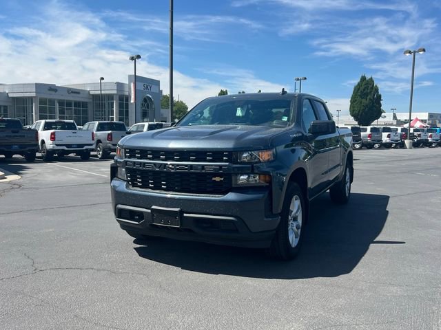 2022 Chevrolet Silverado 1500 Custom photo 2