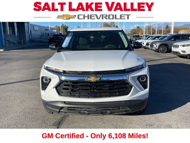 2025 Chevrolet Trailblazer LS photo 2