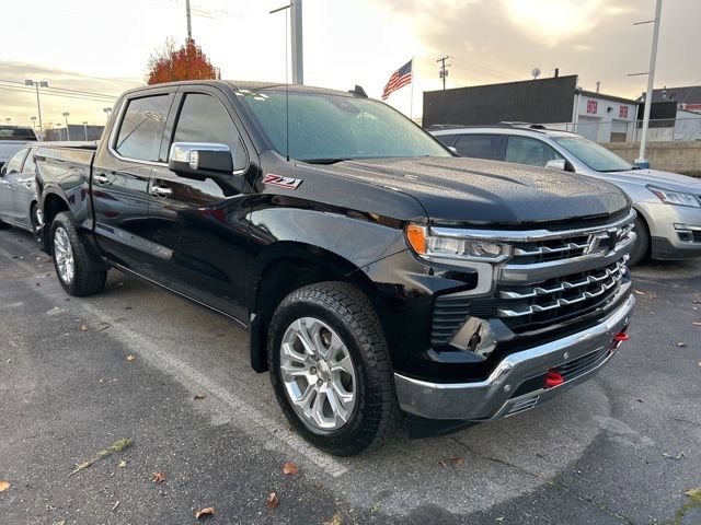 2024 Chevrolet Silverado 1500 LTZ photo 2