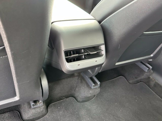2021 Tesla Model Y Long Range - Photo 12