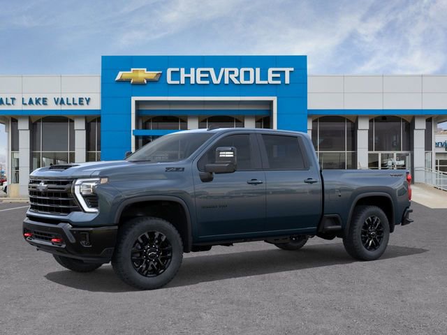 2026 Chevrolet Silverado 3500HD LT photo 2