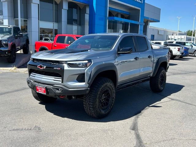 2025 Chevrolet Colorado ZR2 photo 2