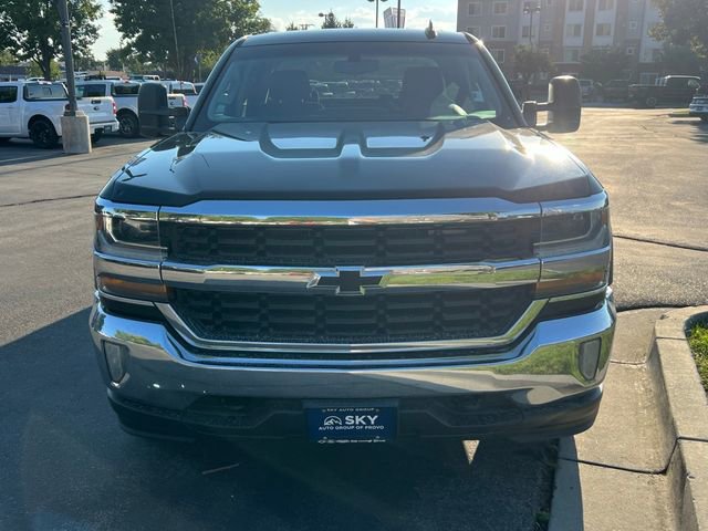 2018 Chevrolet Silverado 1500 LT photo 3