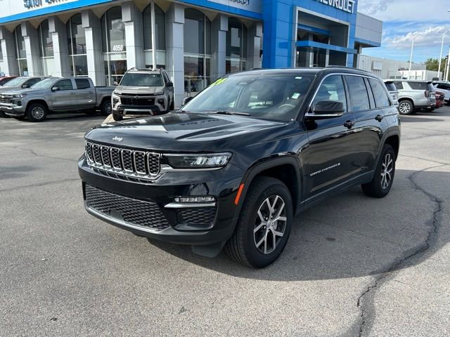 2024 Jeep Grand Cherokee Limited photo 2