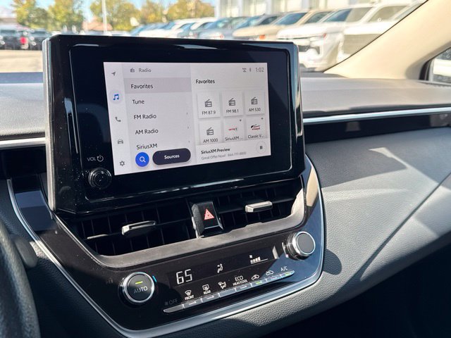 2025 Toyota Corolla LE - Photo 24