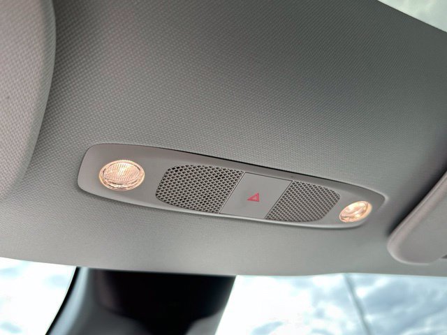 2021 Tesla Model Y Long Range - Photo 23