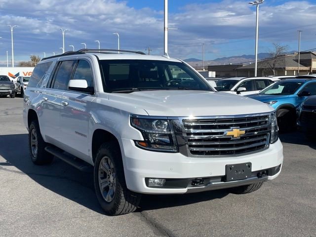 2019 Chevrolet Suburban LT photo 3