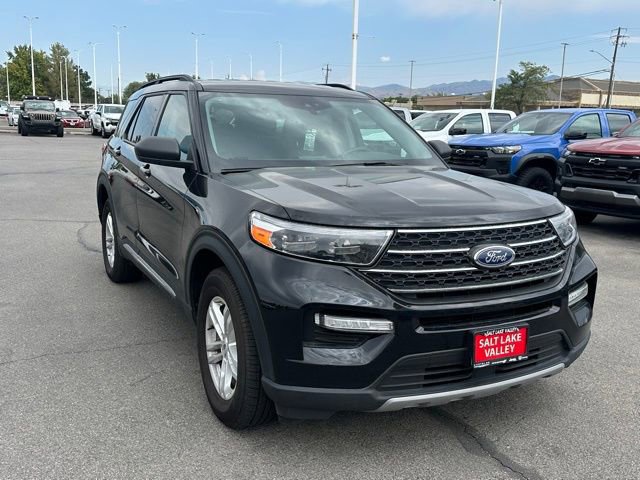 2023 Ford Explorer XLT photo 4