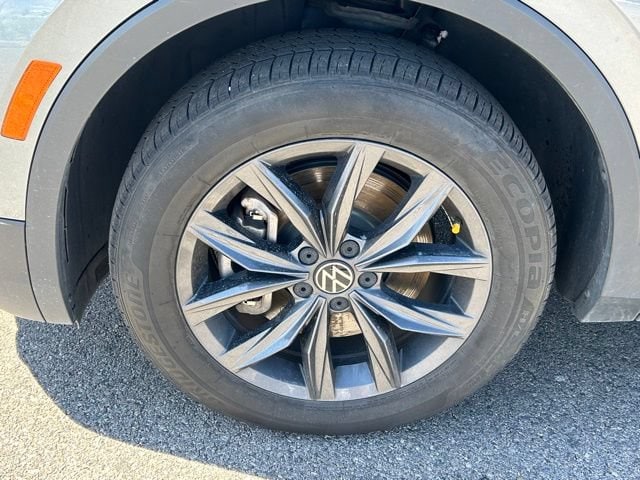 2022 Volkswagen Tiguan SE - Photo 10