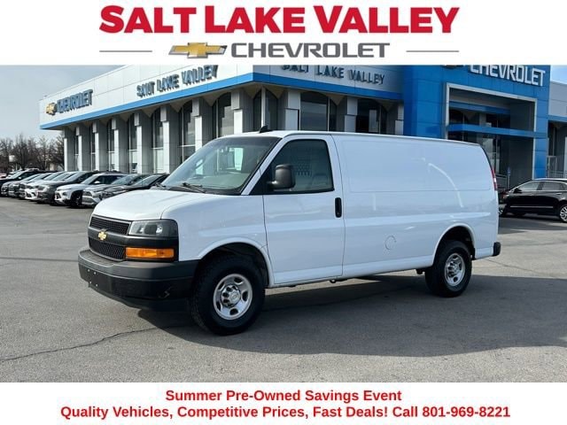 2022 Chevrolet Express 3500 Work Van HD's photo