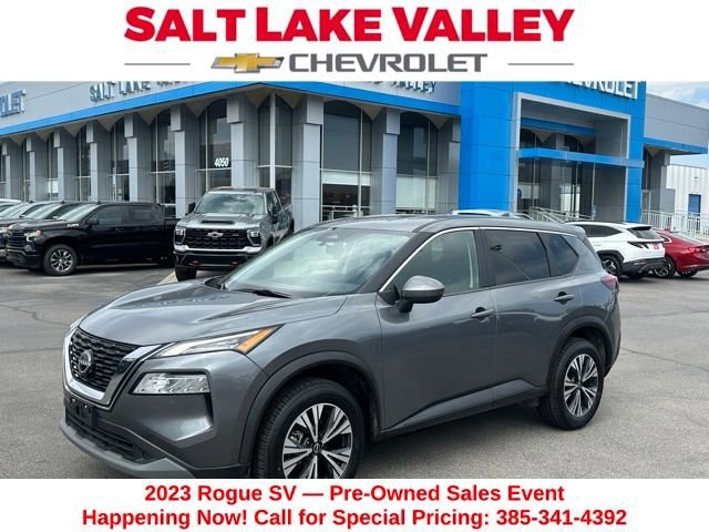 2023 Nissan Rogue SV's photo